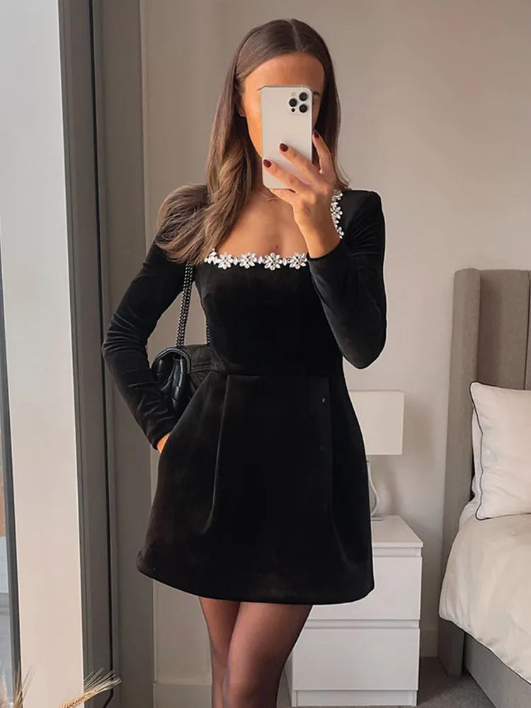 VELVET MINI DRESS - Dias London